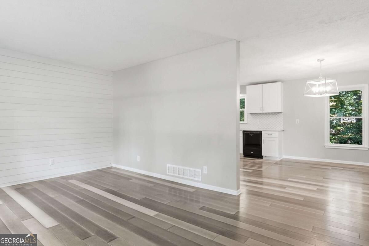 4925 Oak Grove Drive Cumming - Photo 10
