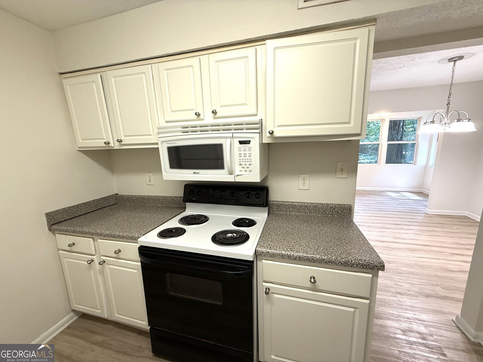 5153 Roswell Road Atlanta - Photo 11
