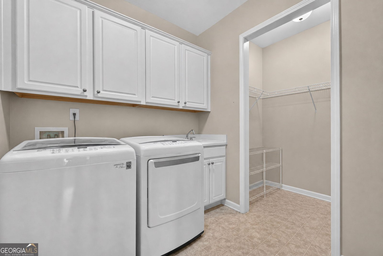 760 Firefly Court Griffin - Photo 32