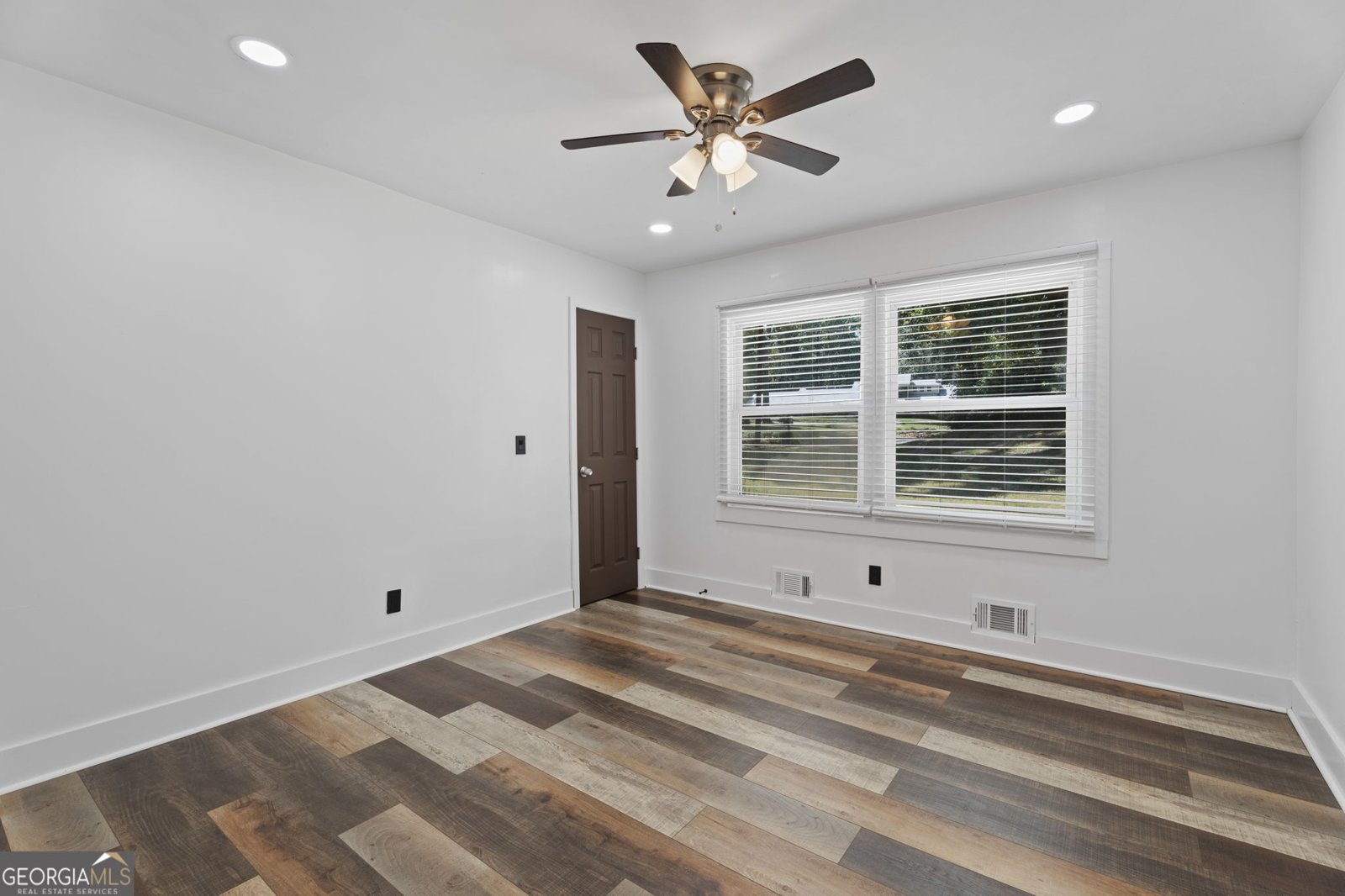 2783 Ben Hill Road East Point - Photo 20