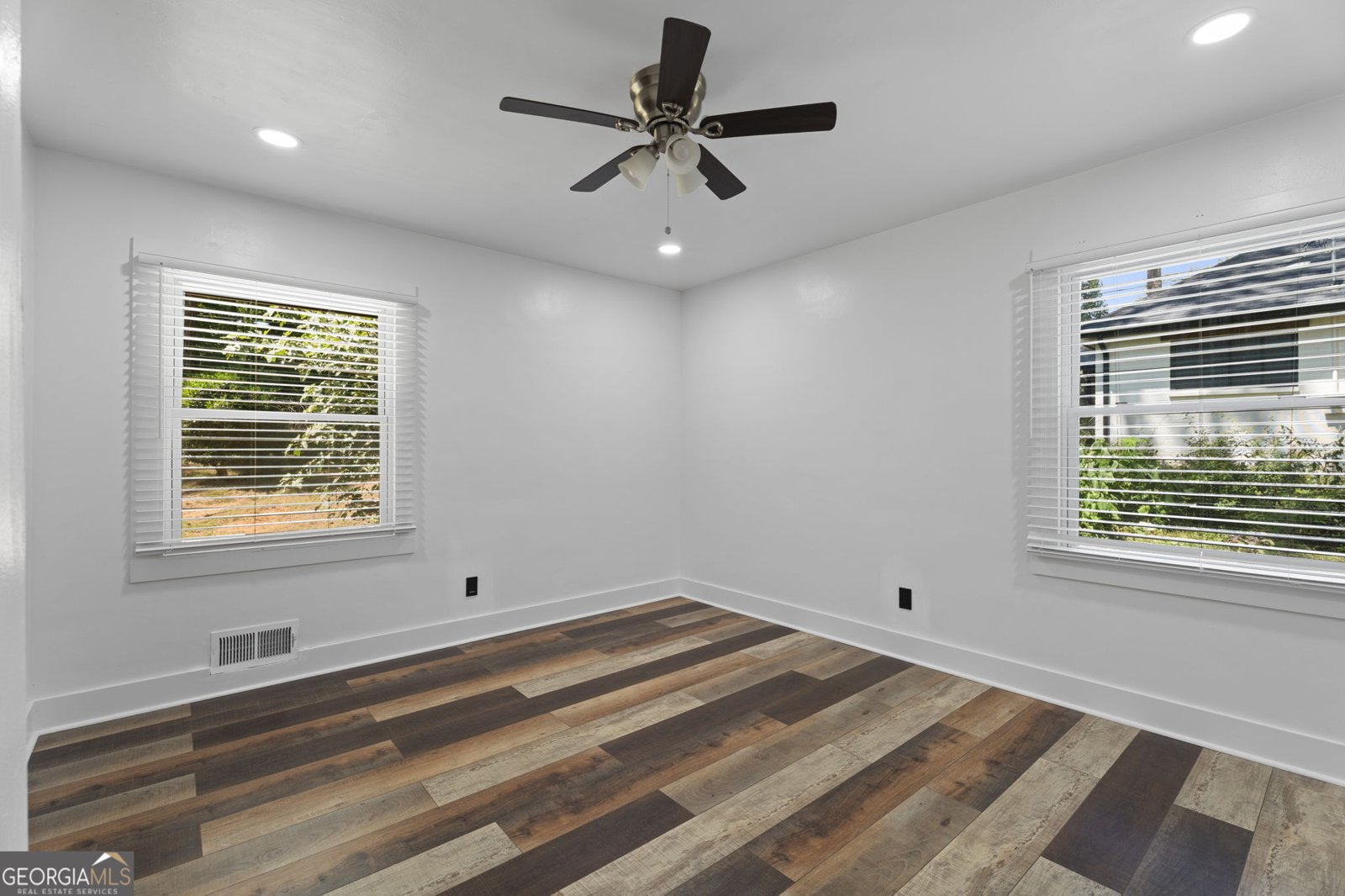 2783 Ben Hill Road East Point - Photo 21