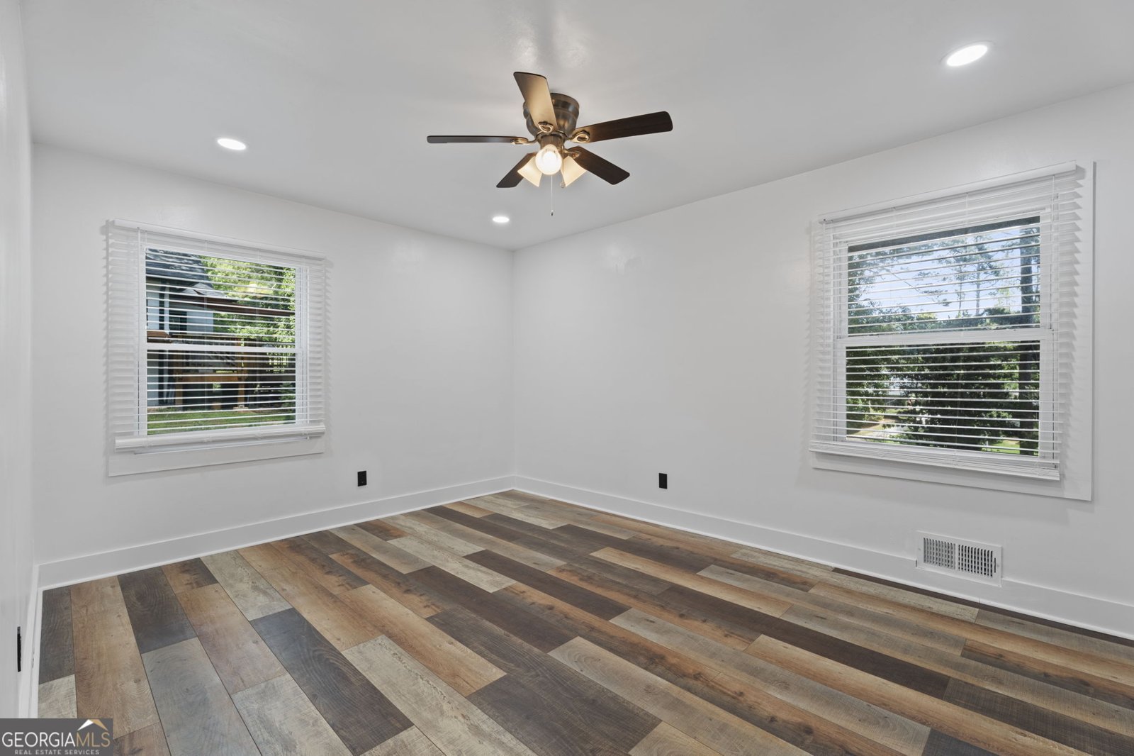 2783 Ben Hill Road East Point - Photo 23