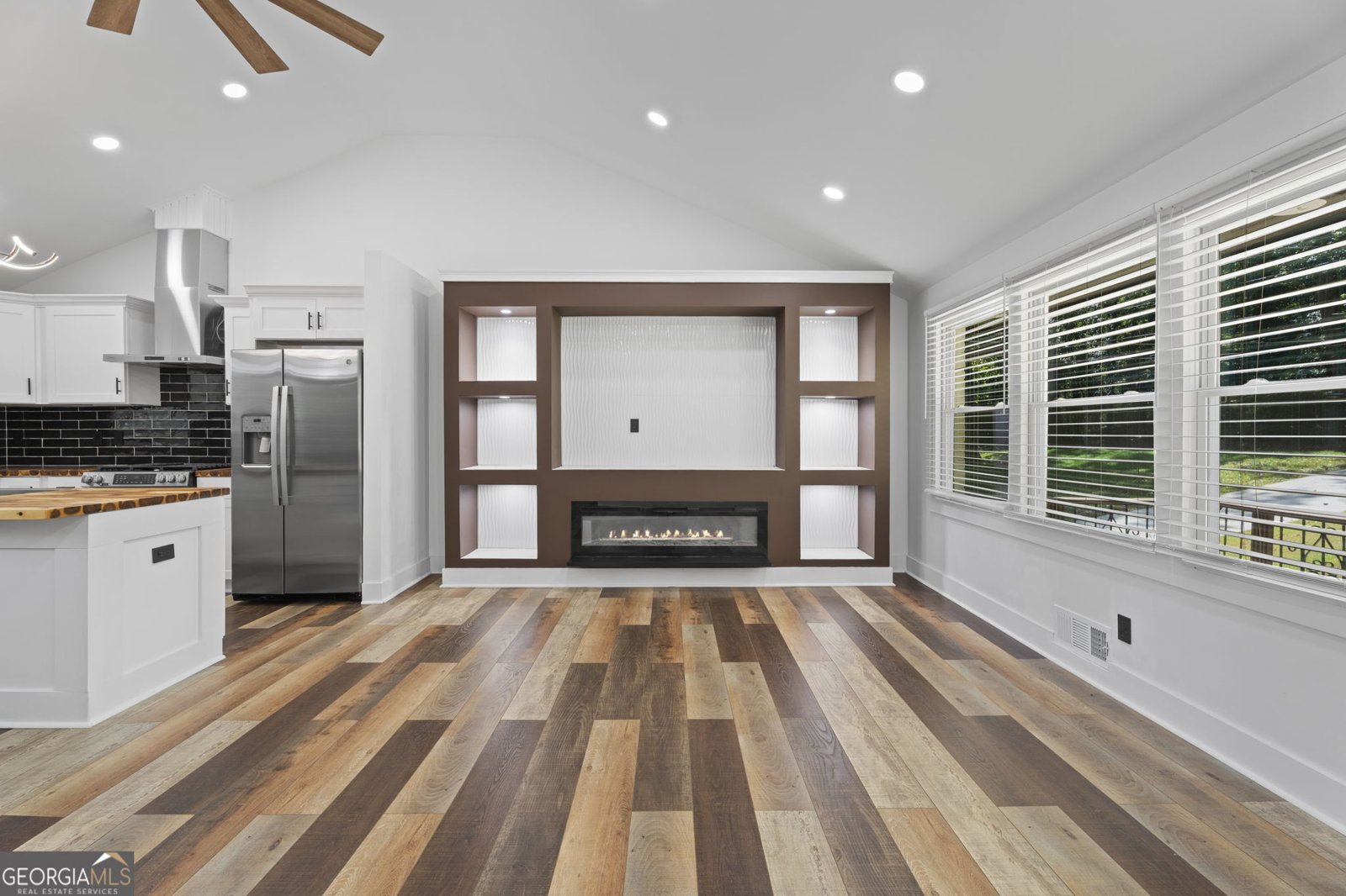 2783 Ben Hill Road East Point - Photo 9