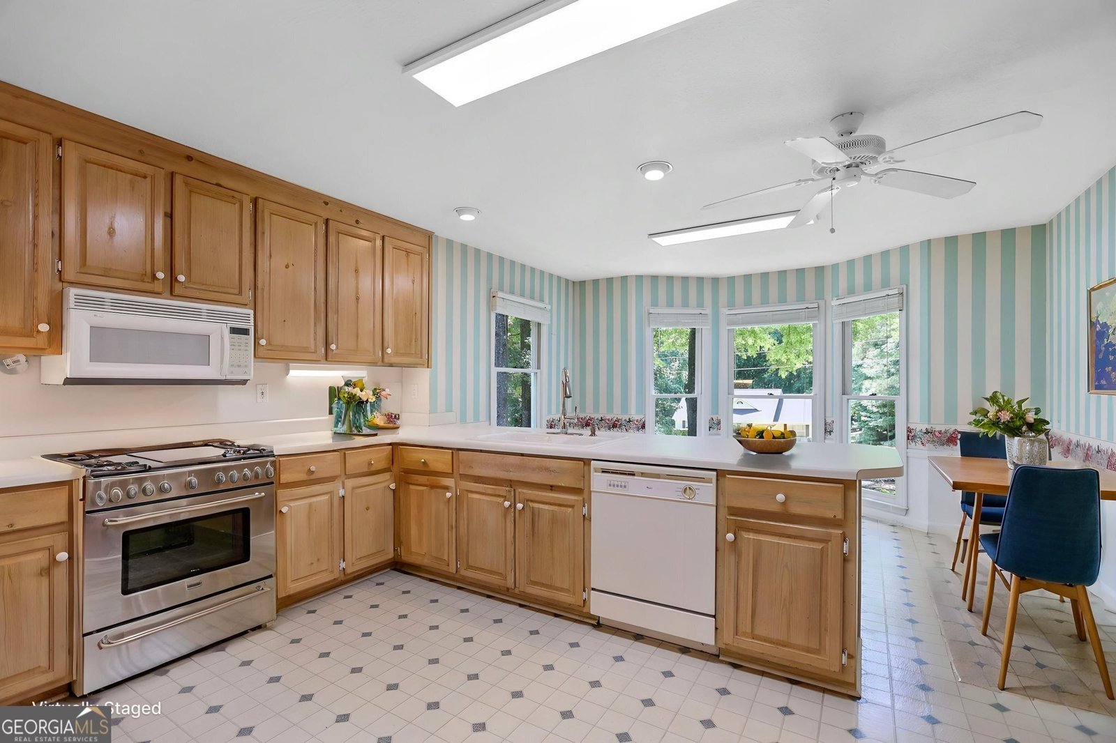 114 Pine Knoll Drive Warm Springs - Photo 11