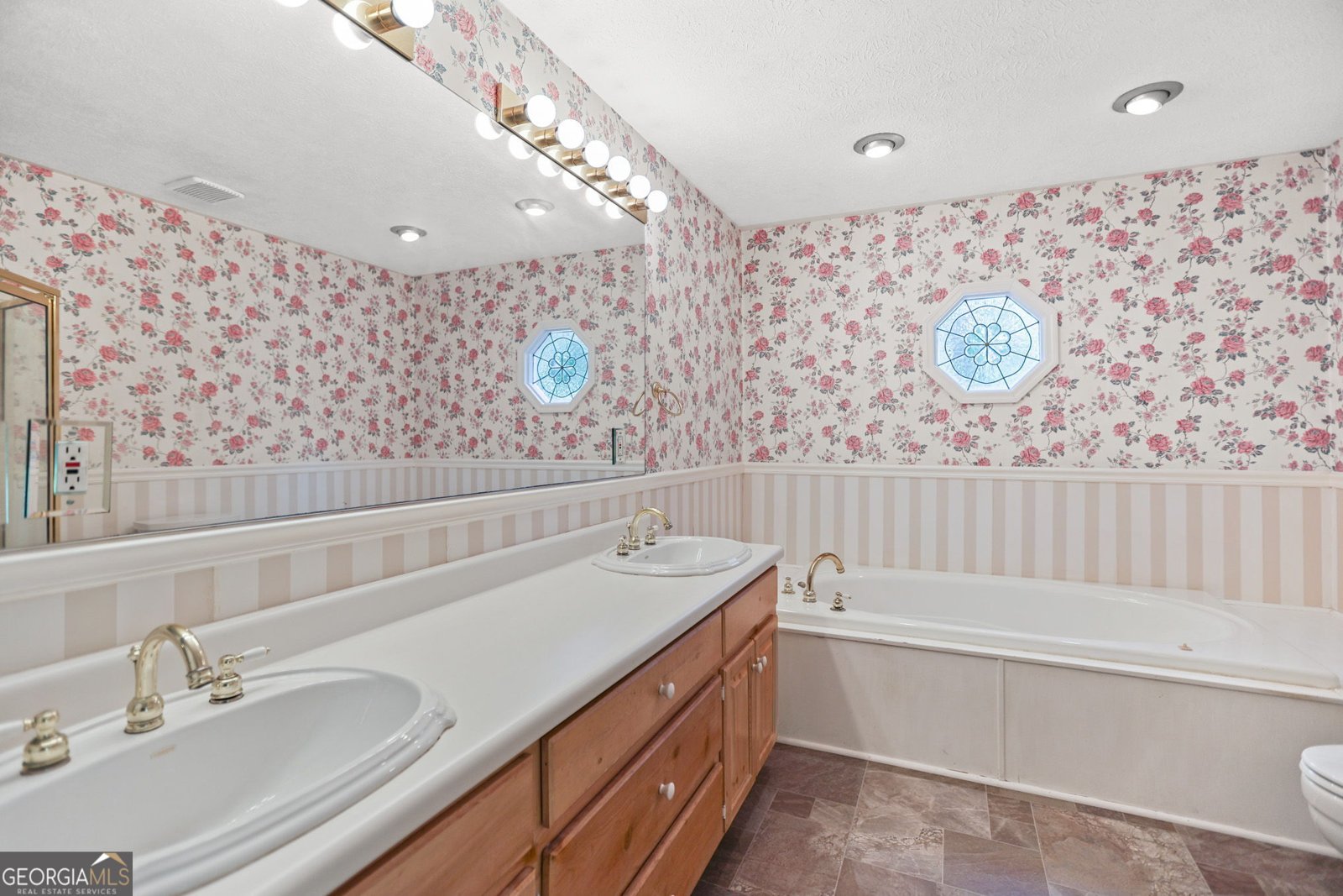 114 Pine Knoll Drive Warm Springs - Photo 37