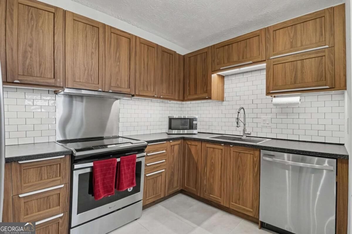 280 Winding River Road Sandy Springs - Photo 13