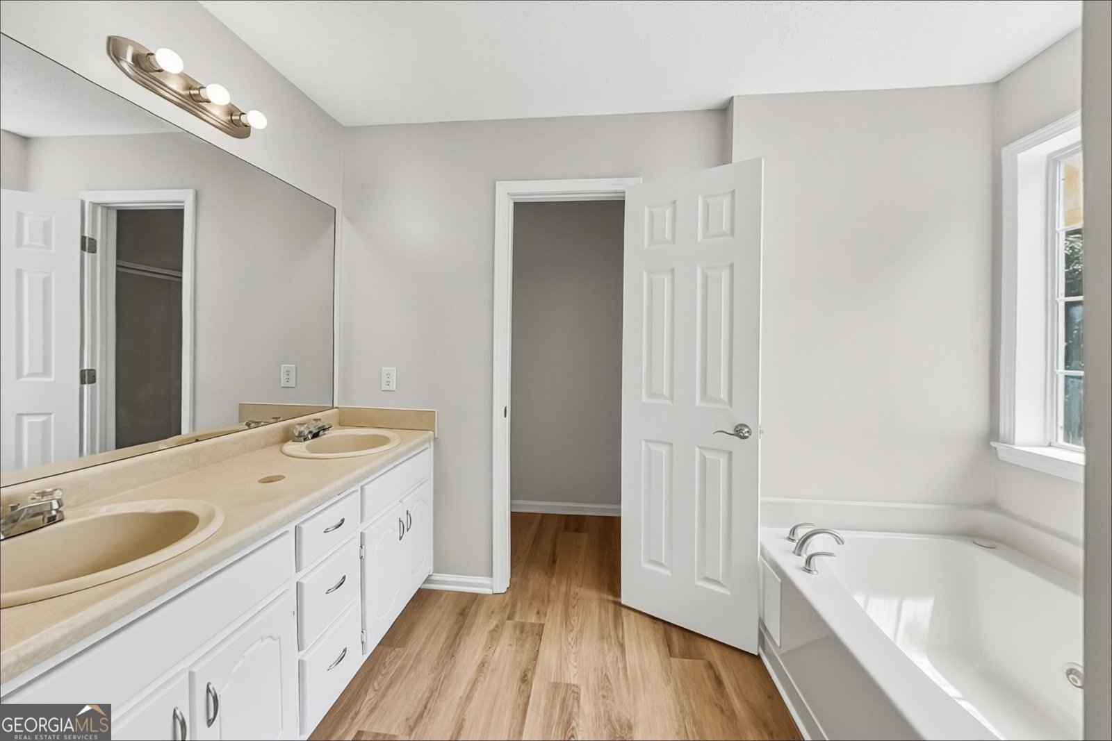 132 Edwards Way Stockbridge - Photo 12