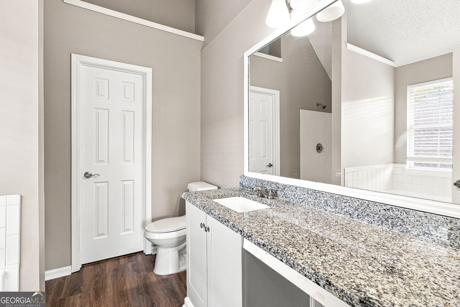 6258 Lakeview Court Rex - Photo 9