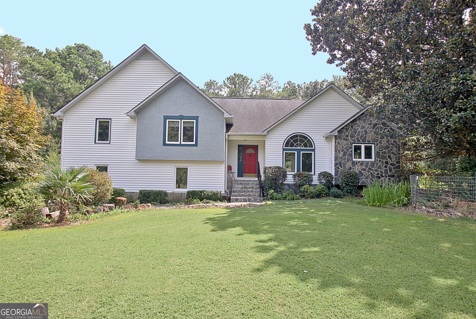 165 Clearbrook Way Fayetteville - main photo
