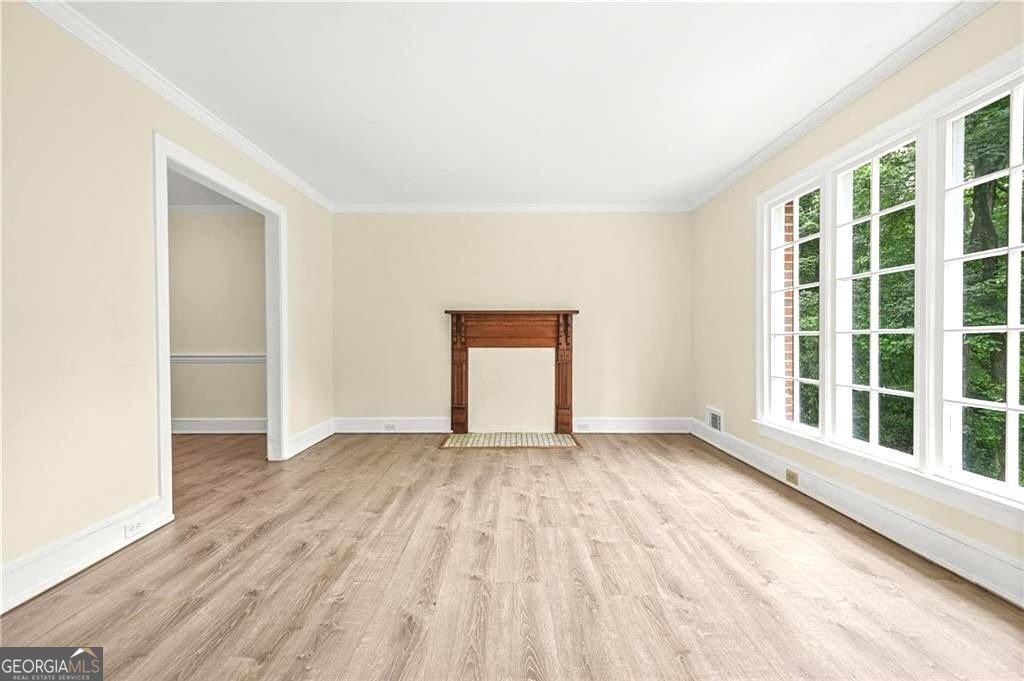 574 Hickory Hills Court Stone Mountain - Photo 13