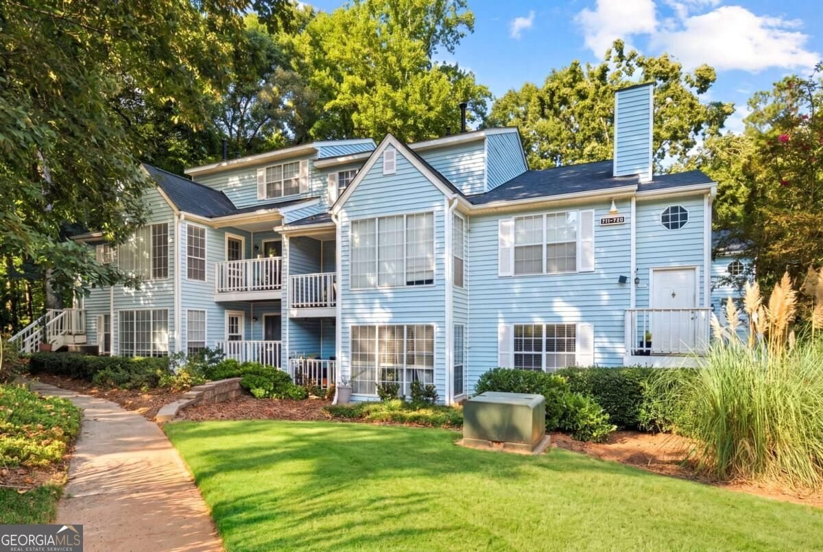 711 Glenleaf Drive Peachtree Corners - main photo
