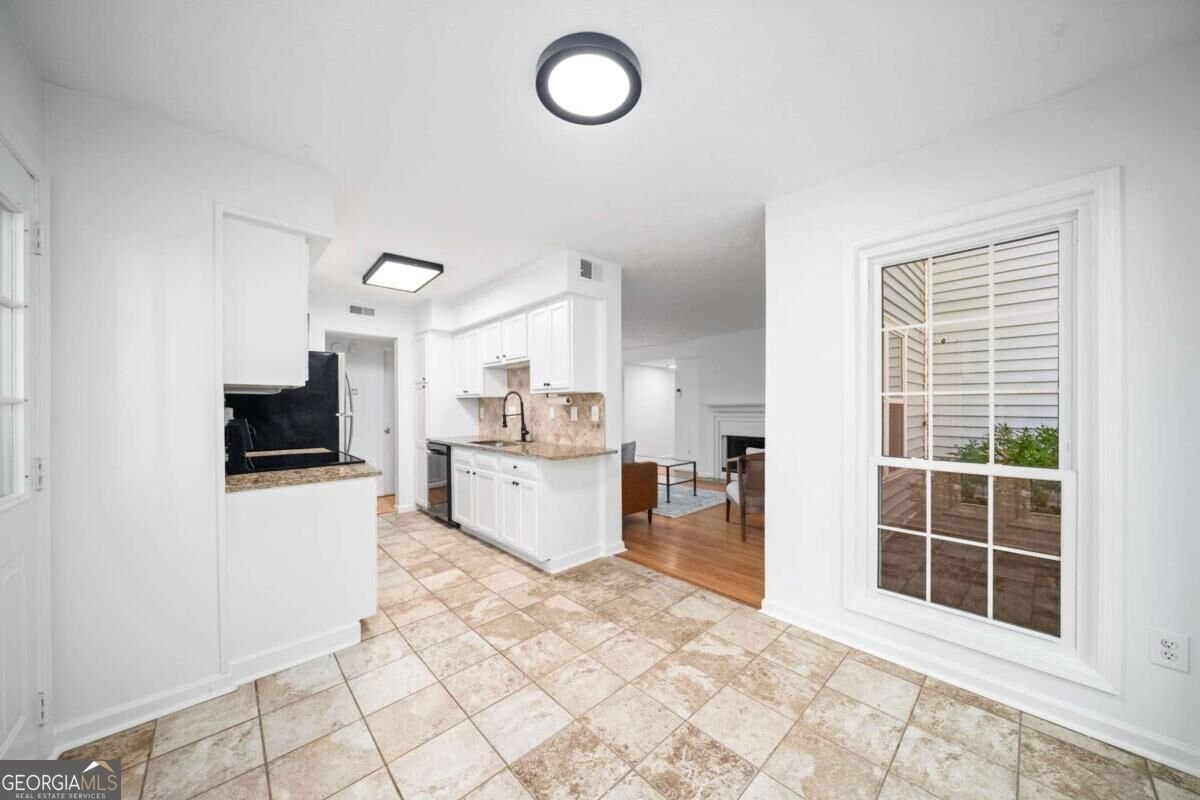 711 Glenleaf Drive Peachtree Corners - Photo 16