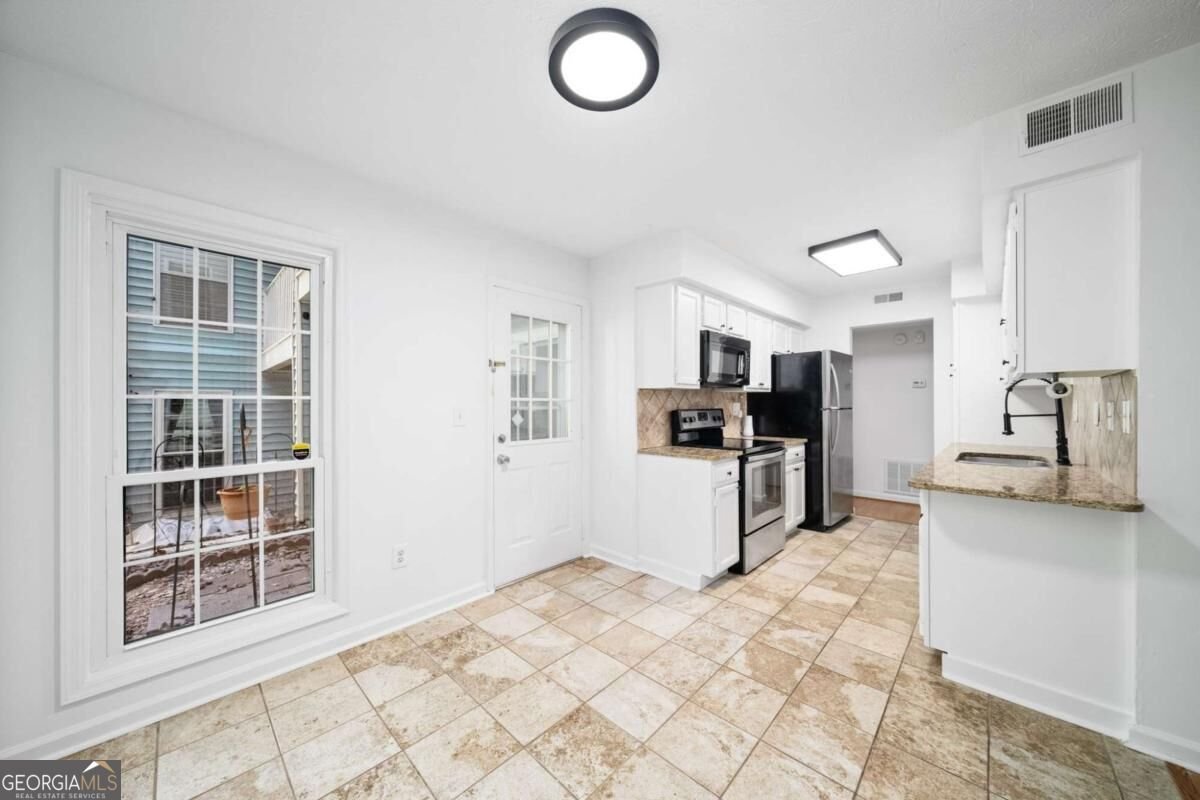 711 Glenleaf Drive Peachtree Corners - Photo 18