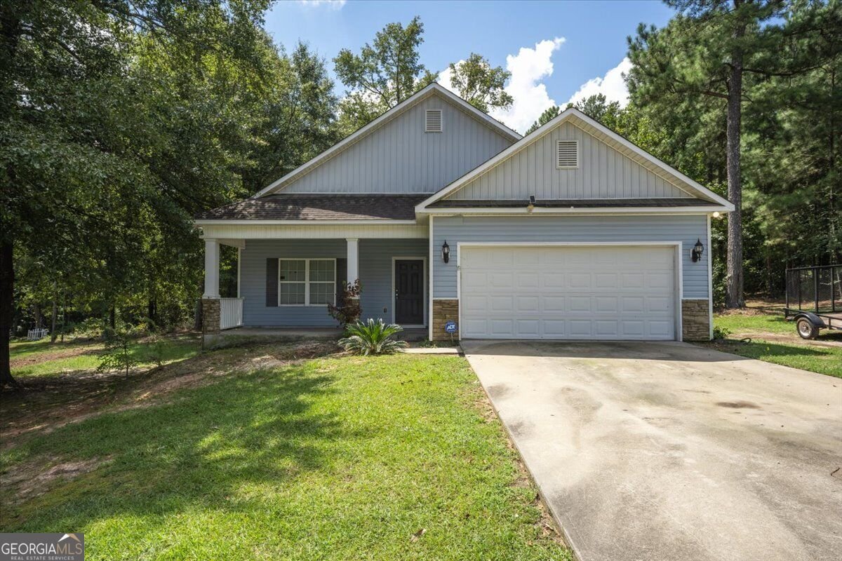 215 Hallie Lane Macon - main photo