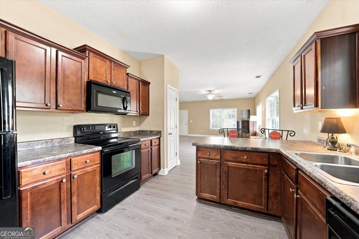 215 Hallie Lane Macon - Photo 11