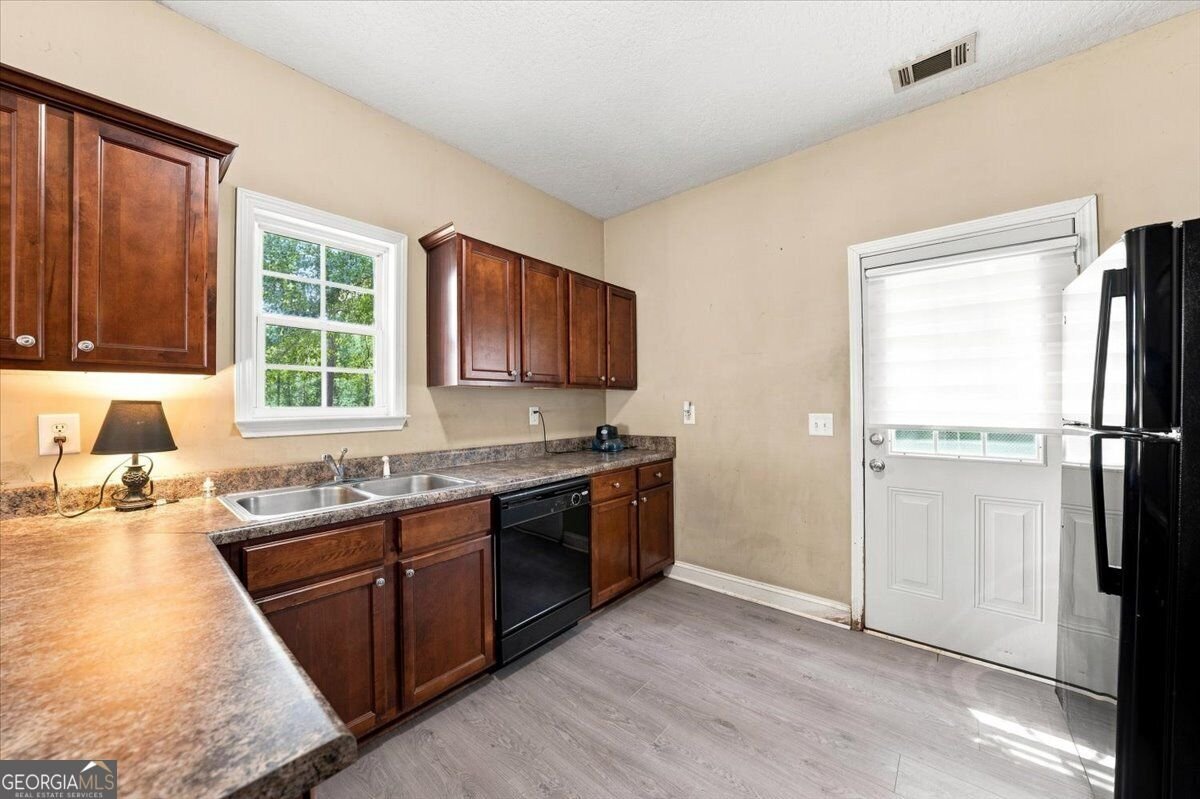 215 Hallie Lane Macon - Photo 9