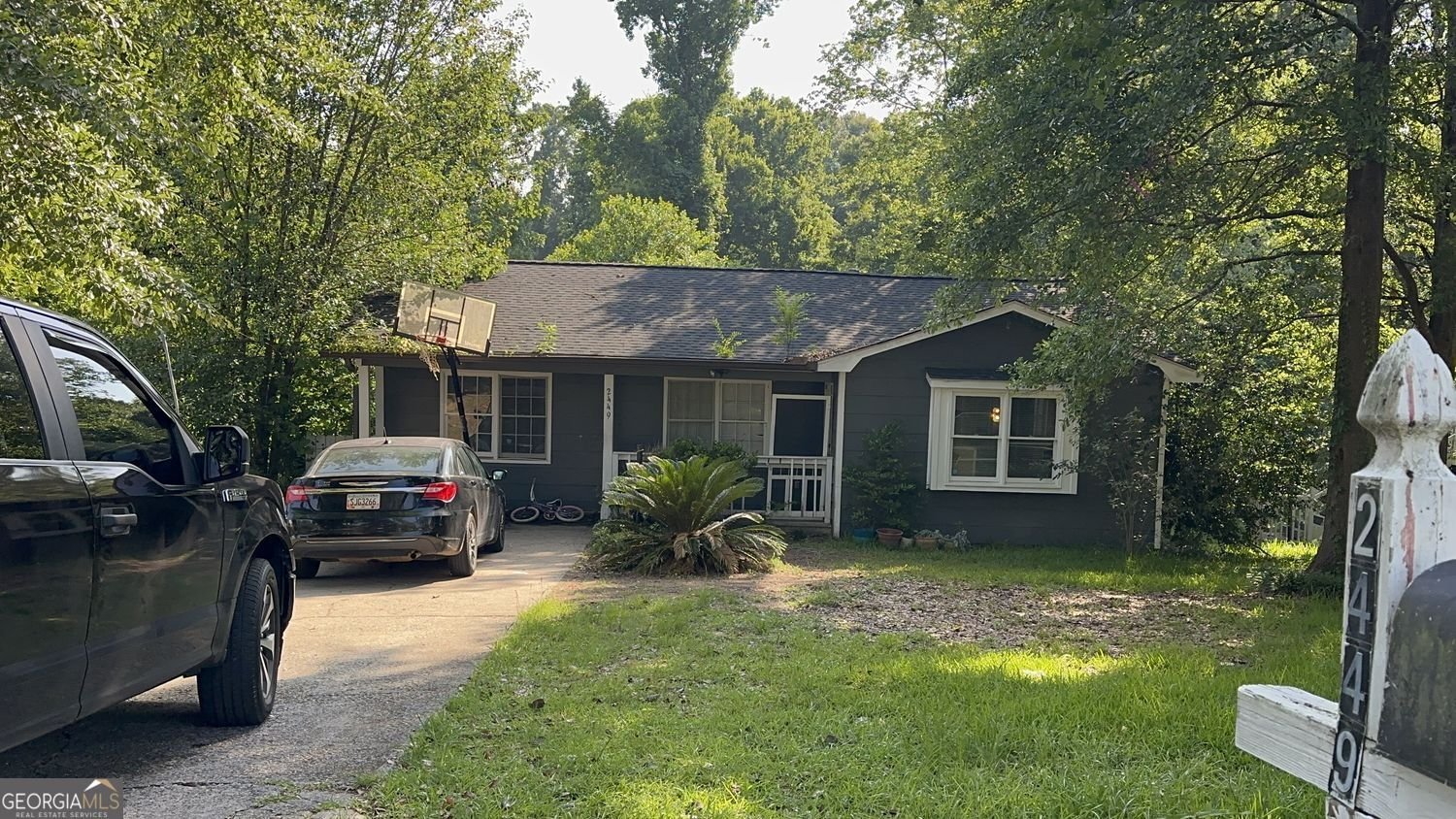 2401 Shea Drive Macon - main photo