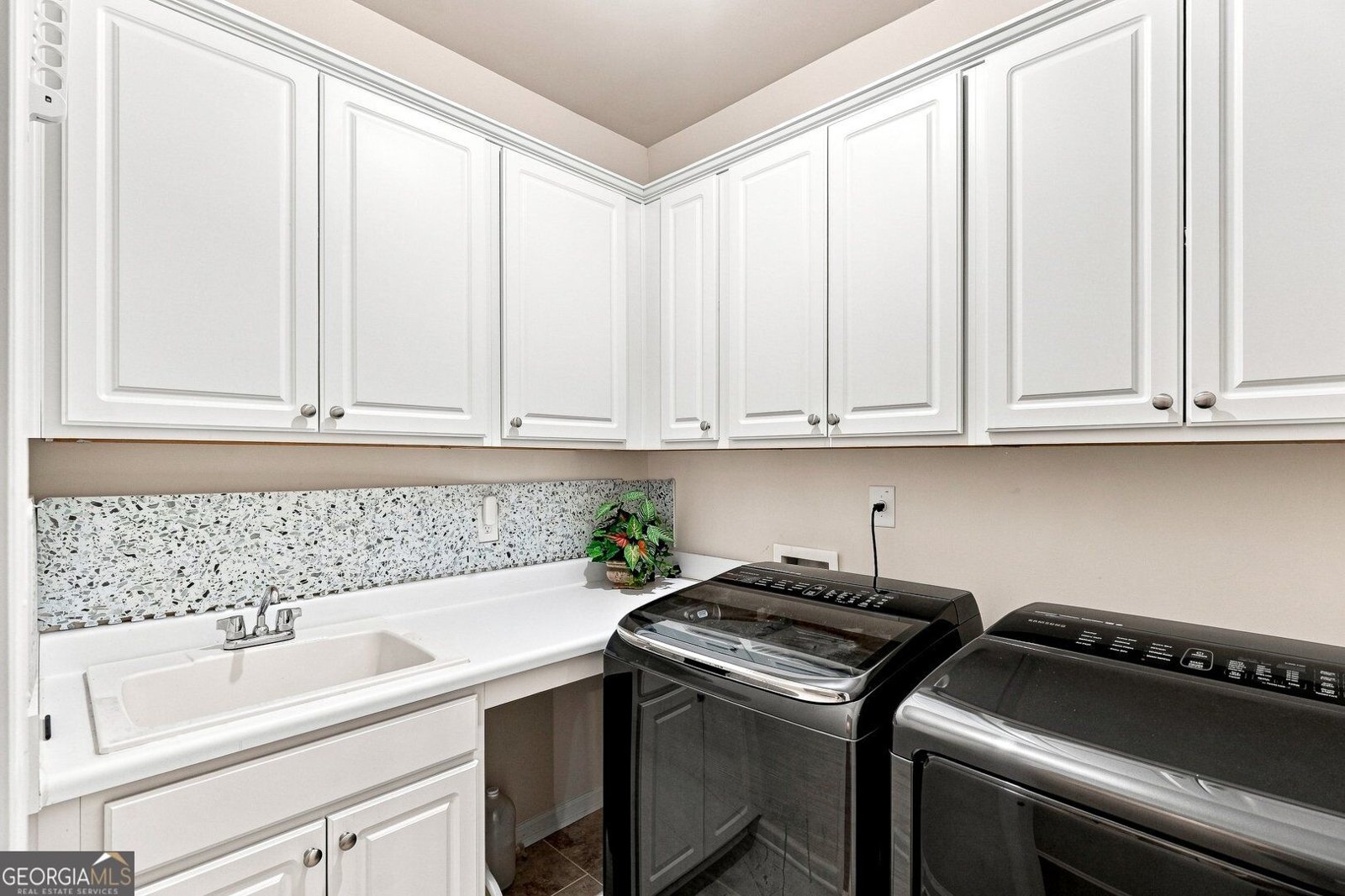 517 Inkberry Drive Griffin - Photo 22