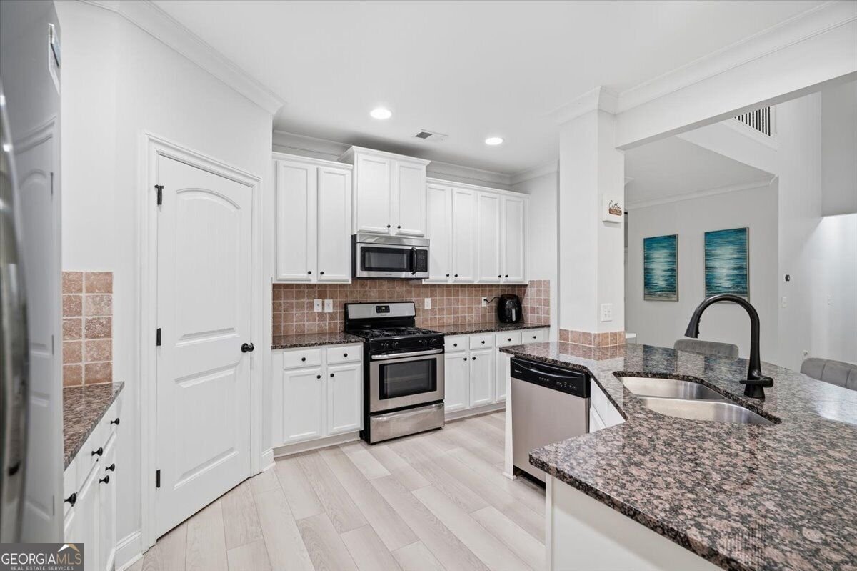 2449 Beauchamp Court Buford - Photo 24