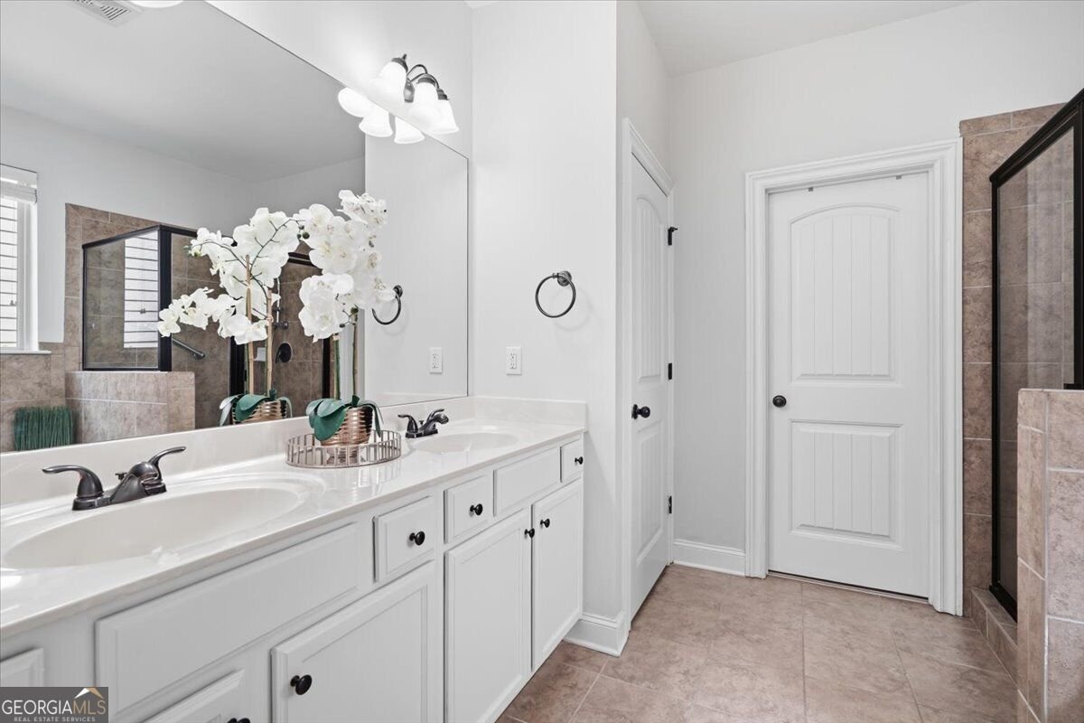 2449 Beauchamp Court Buford - Photo 33