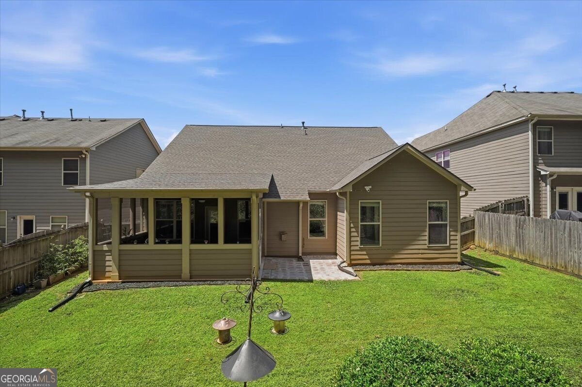 2449 Beauchamp Court Buford - Photo 44