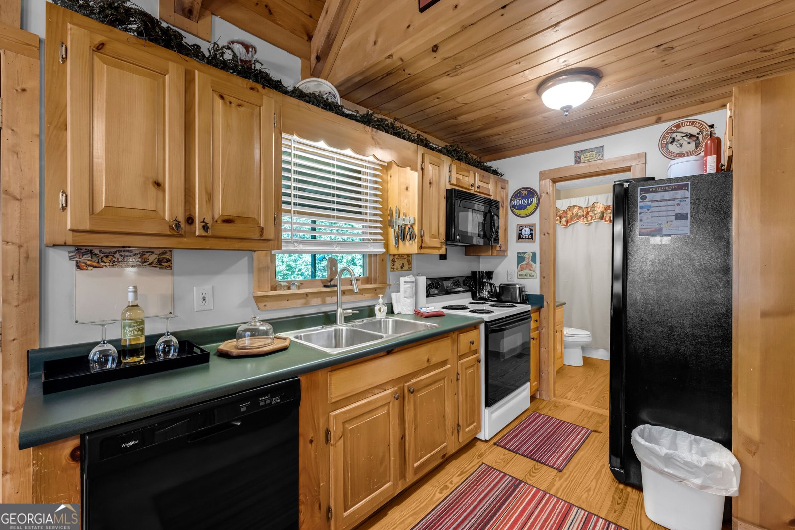 445 Skyview Circle Clarkesville - Photo 16