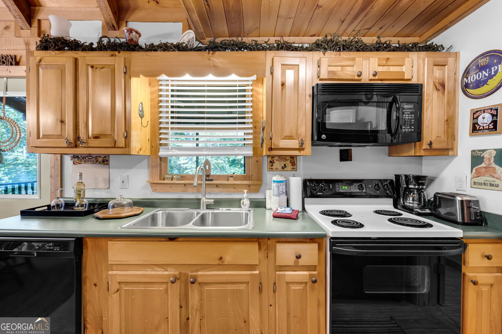 445 Skyview Circle Clarkesville - Photo 17