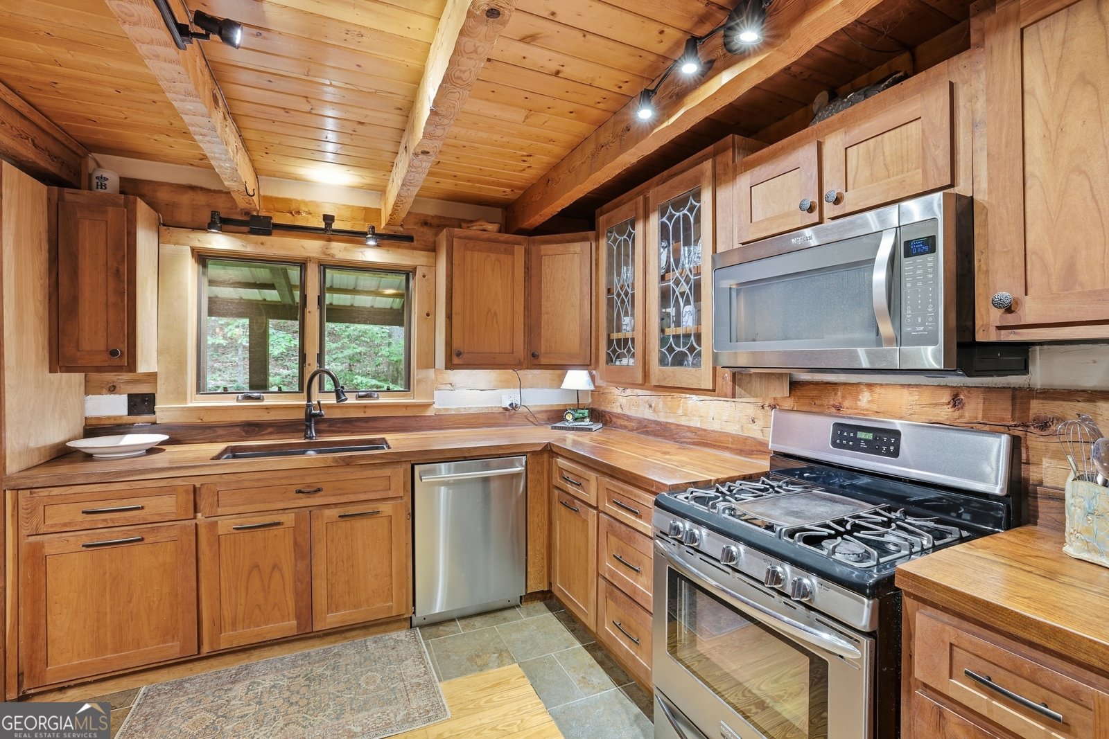 320 Sweetwater Drive Clarkesville - Photo 13