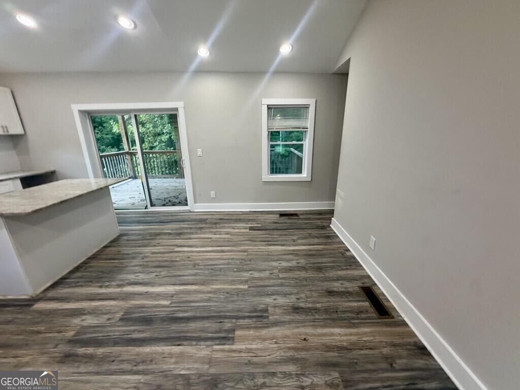 2025 Venetian Drive Atlanta - Photo 6