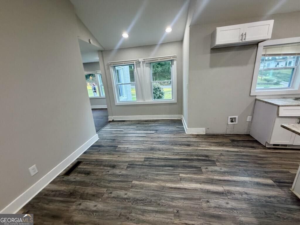 2025 Venetian Drive Atlanta - Photo 8