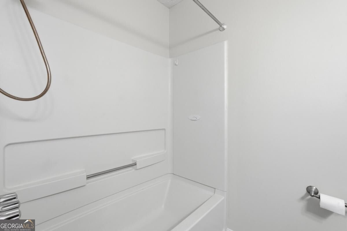 2 White Hawthorne Drive Savannah - Photo 21
