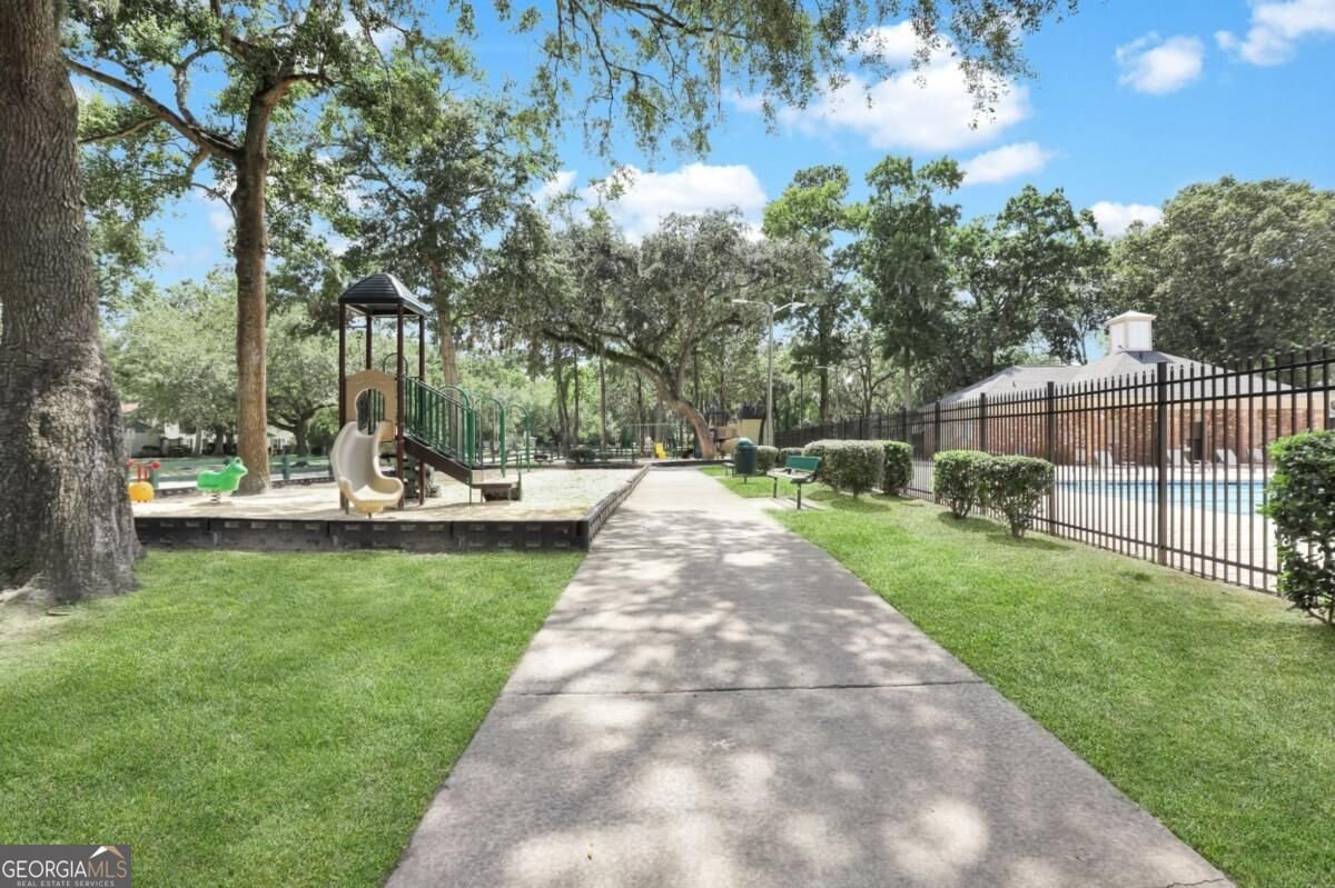 2 White Hawthorne Drive Savannah - Photo 41
