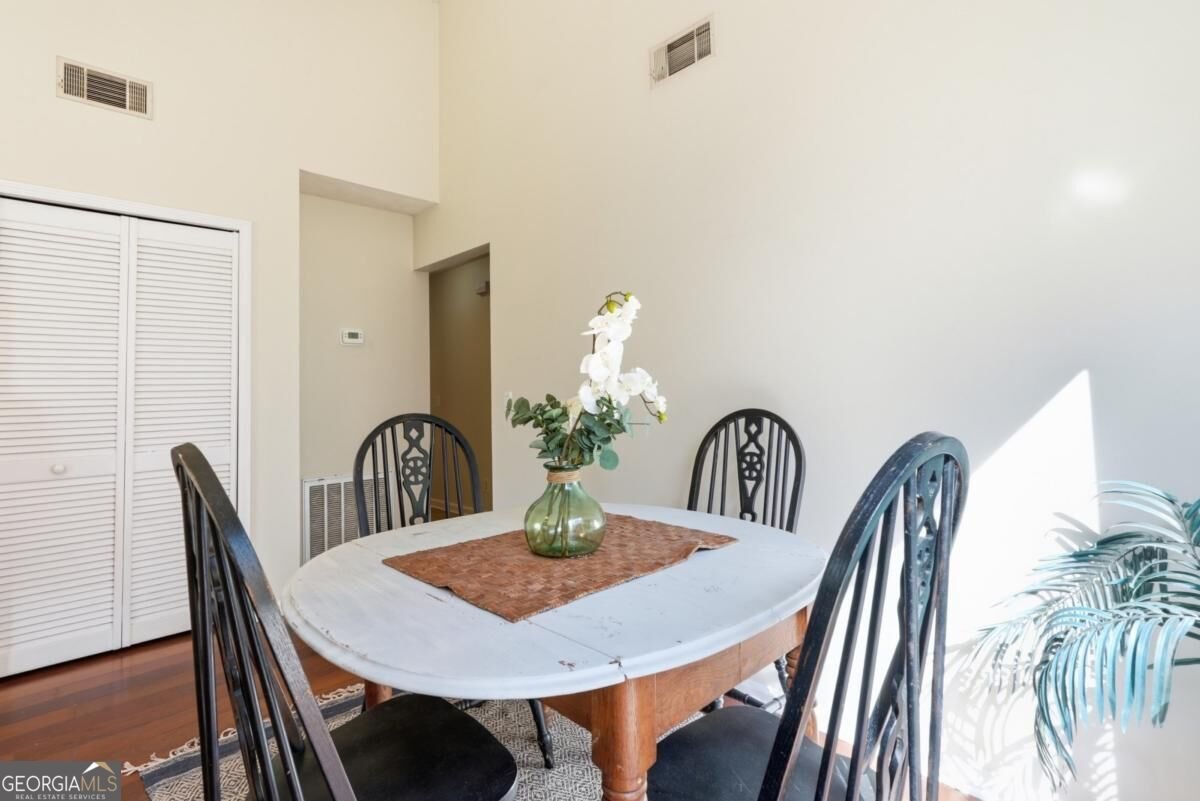 2 White Hawthorne Drive Savannah - Photo 9
