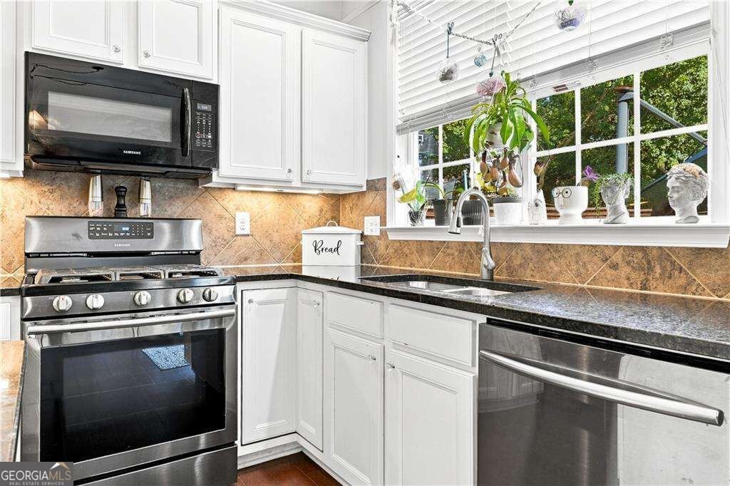 821 Poplar Terrace Canton - Photo 13