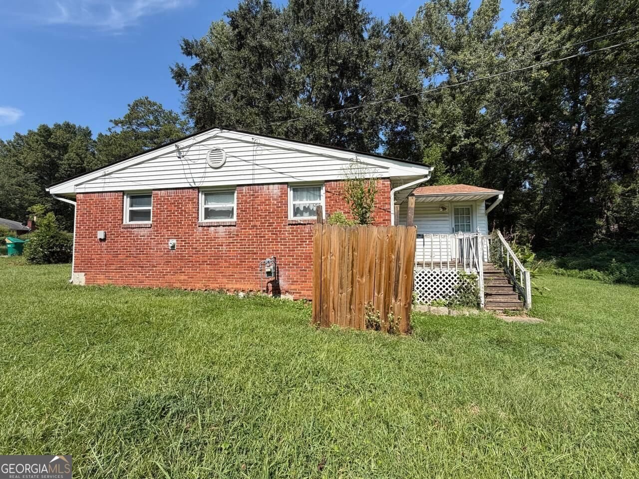 Photo 3