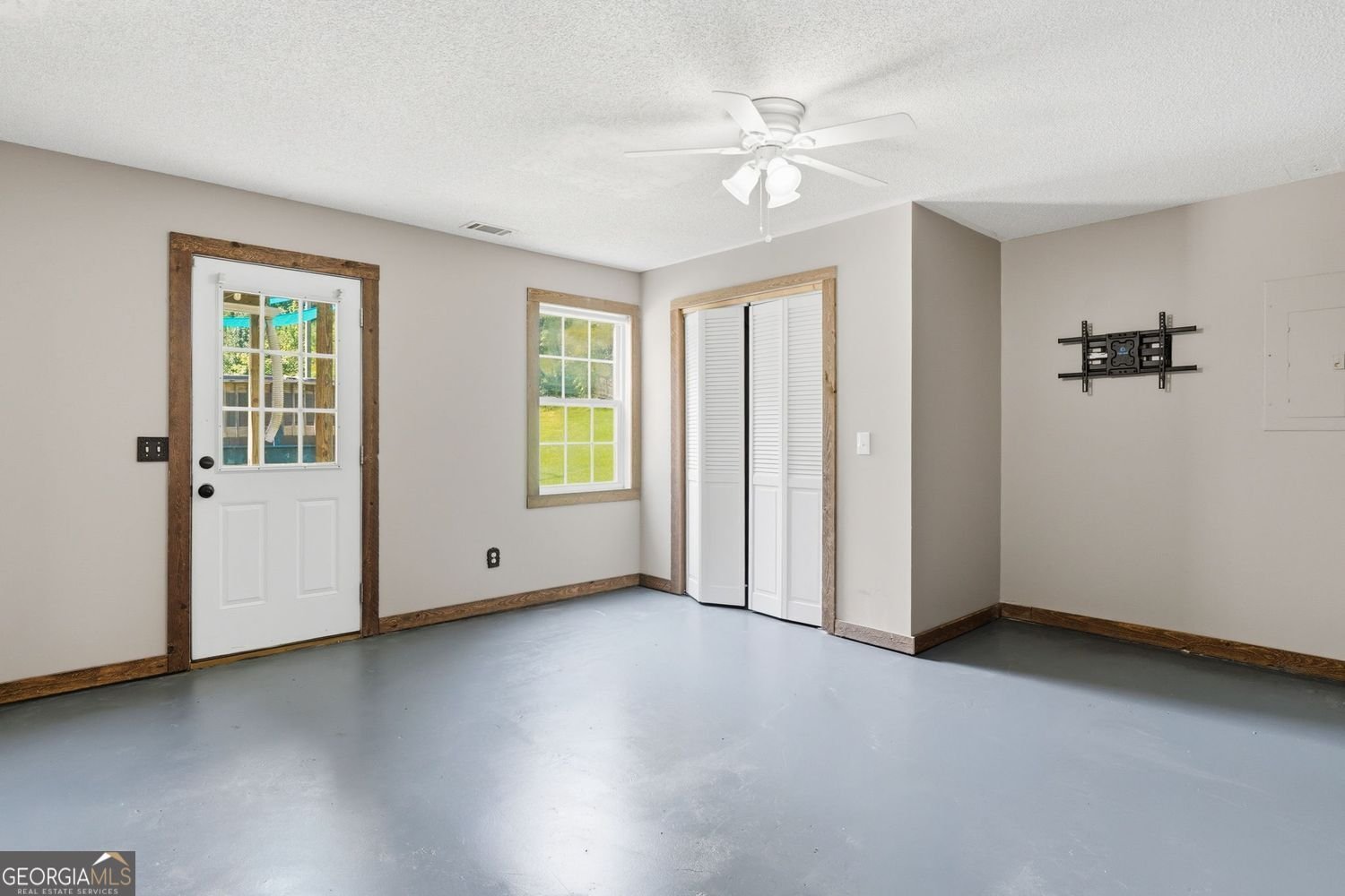 215 Cherokee Springs Way Woodstock - Photo 34
