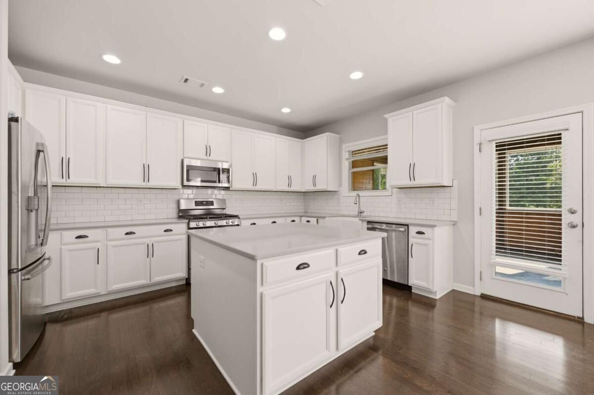 2228 Lakeview Bend Way Buford - Photo 14