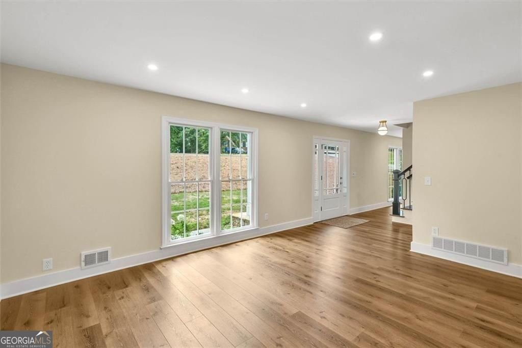 4587 Gilhams Road Roswell - Photo 13