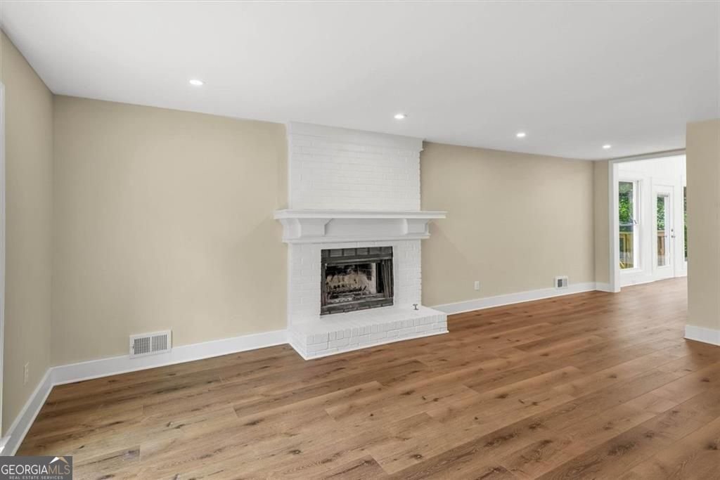 4587 Gilhams Road Roswell - Photo 15