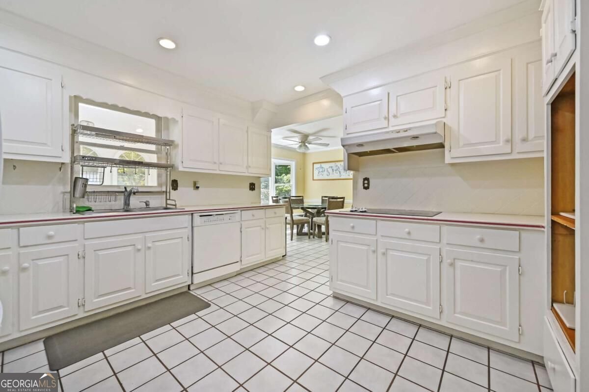 85 Shadow Lake Drive Lilburn - Photo 11