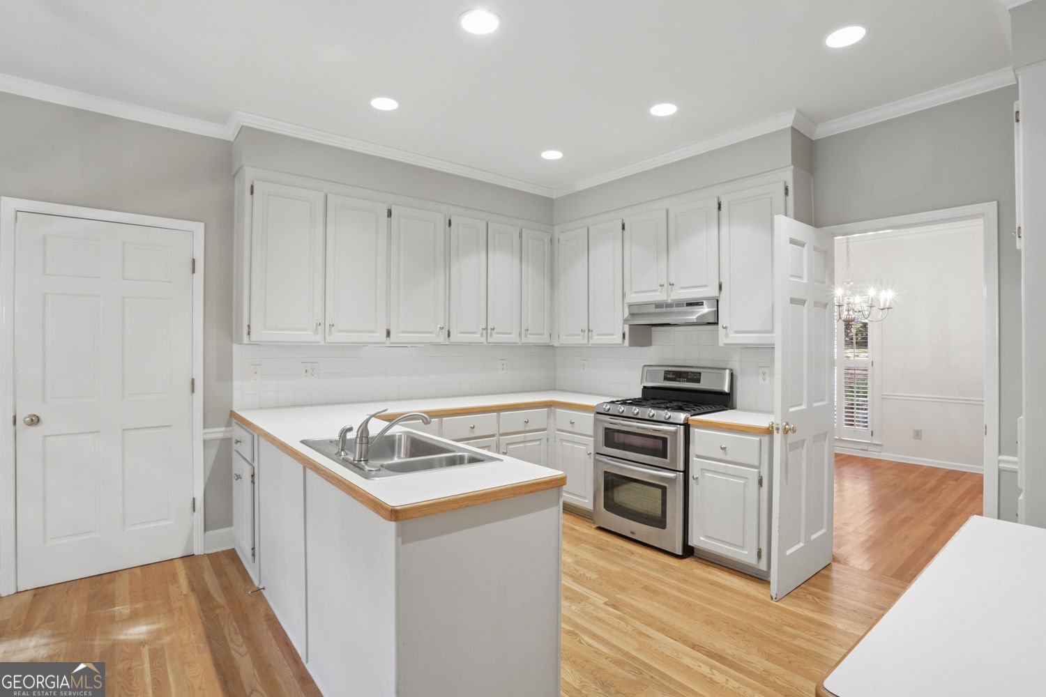 1090 Applecross Drive Roswell - Photo 16