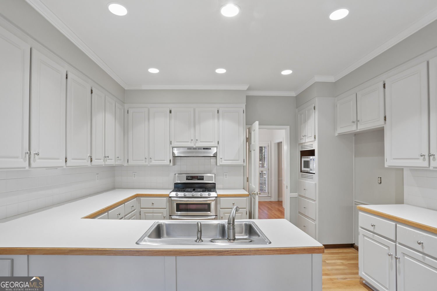 1090 Applecross Drive Roswell - Photo 20
