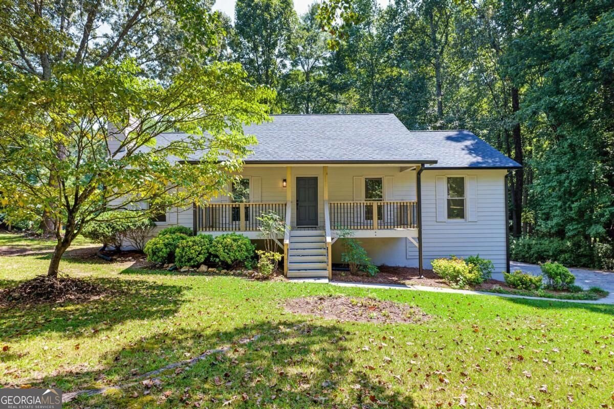 291 Crabapple Court Powder Springs - main photo