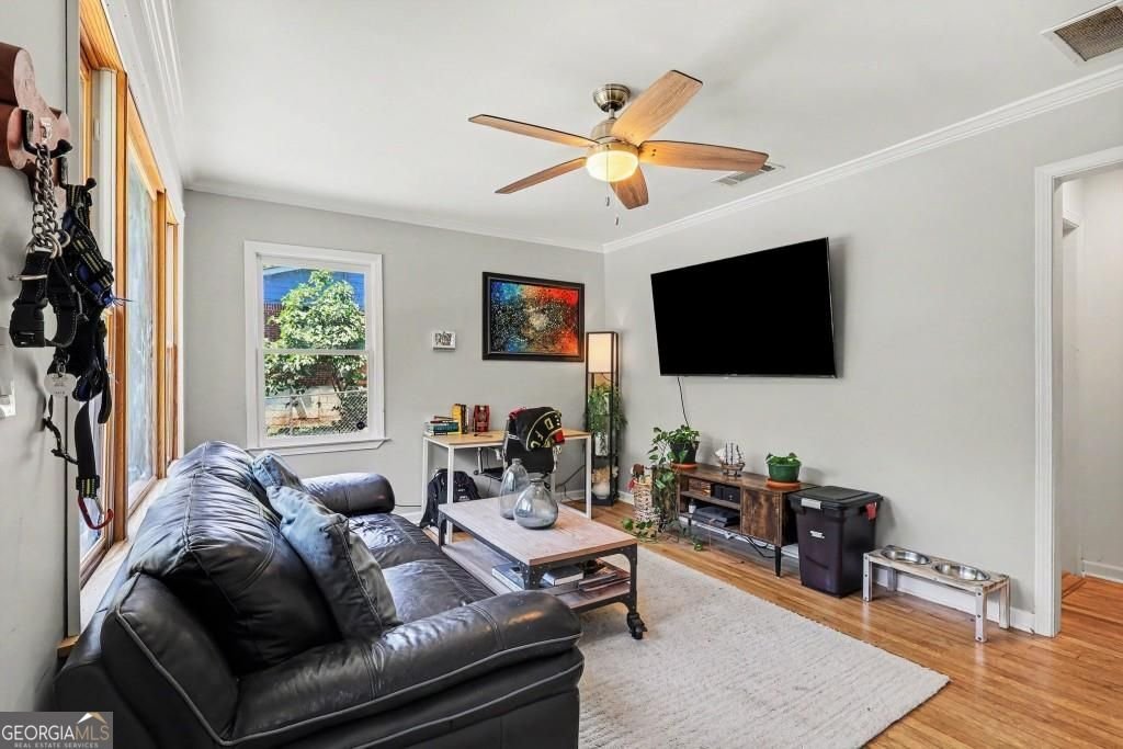 1120 Delores Forest Park - Photo 15