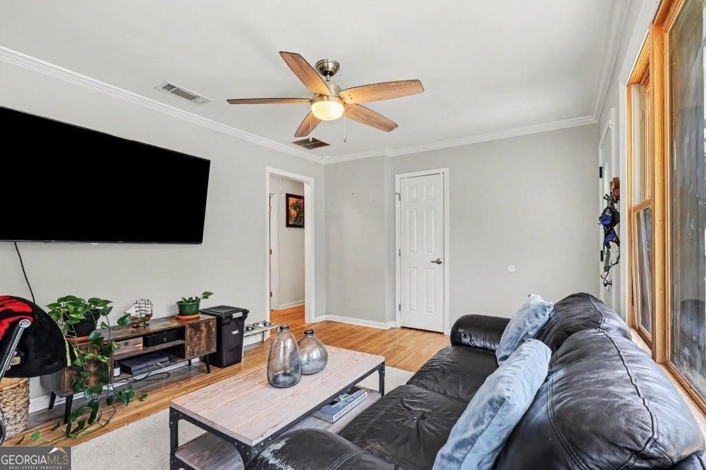1120 Delores Forest Park - Photo 16