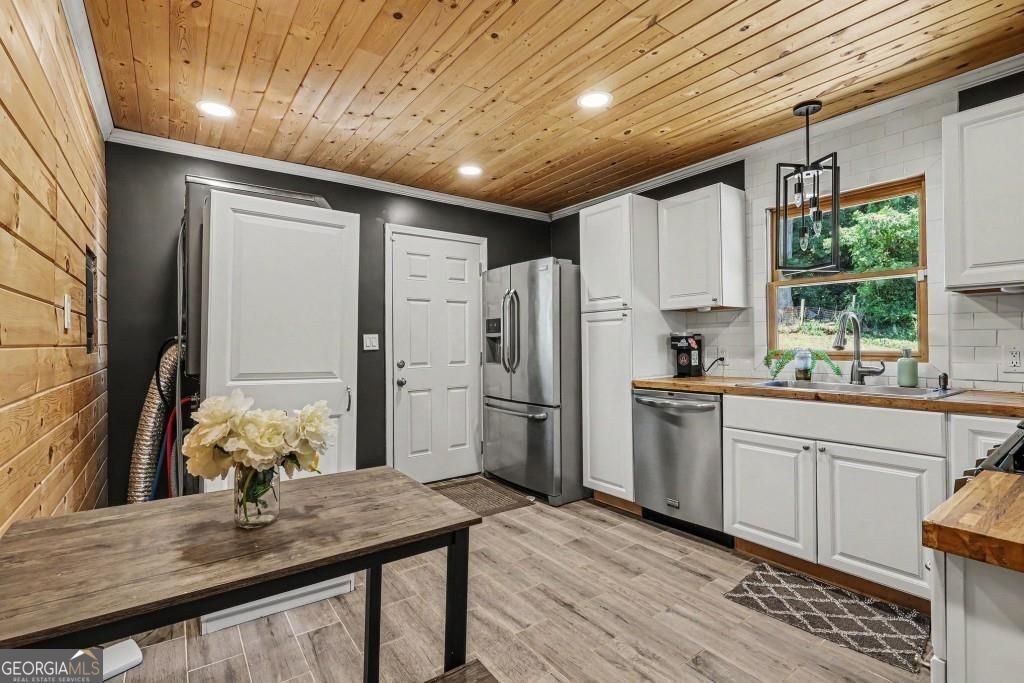 1120 Delores Forest Park - Photo 19