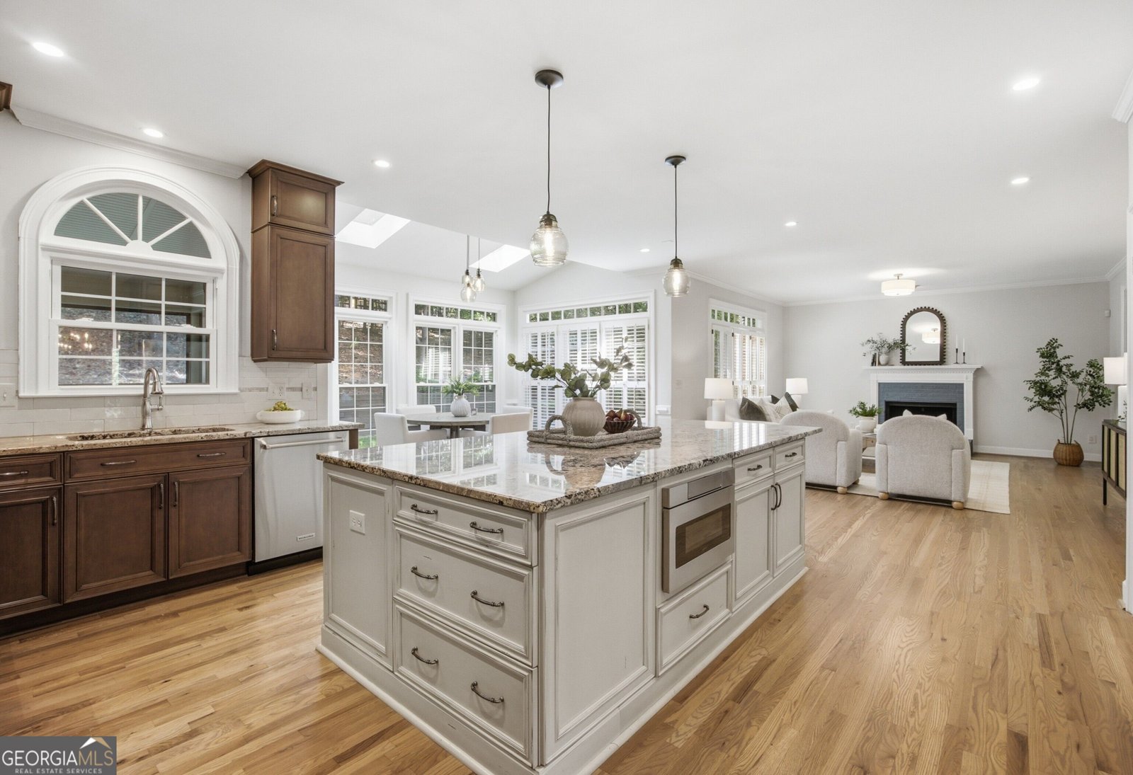 952 Hawkhorn Court Alpharetta - Photo 9