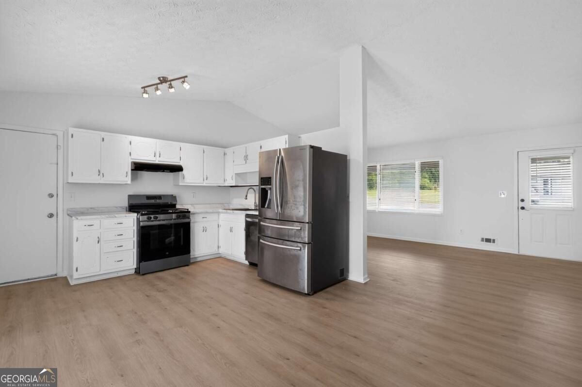 3217 Canterbury Trail Rex - Photo 6