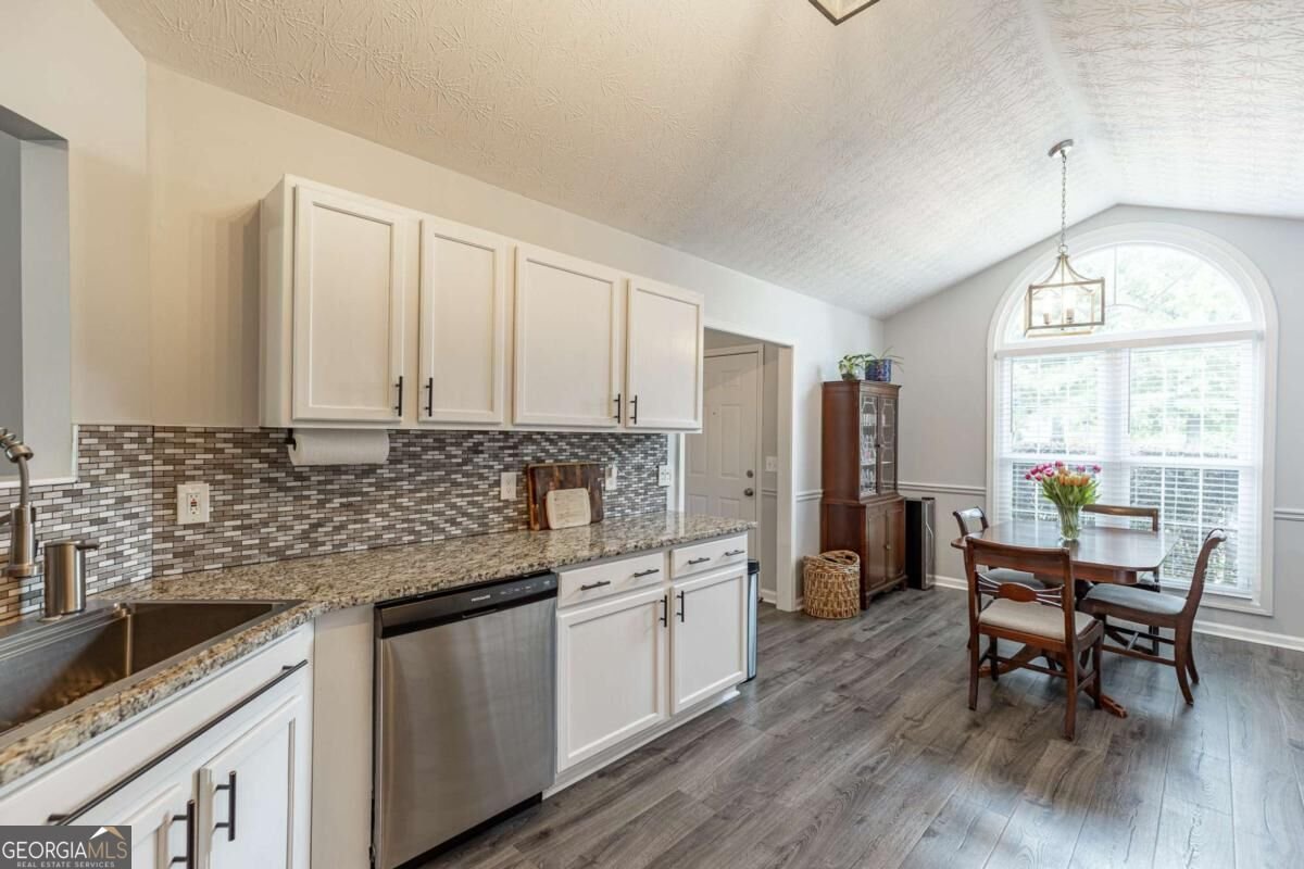 8860 Creekstone Place Gainesville - Photo 12