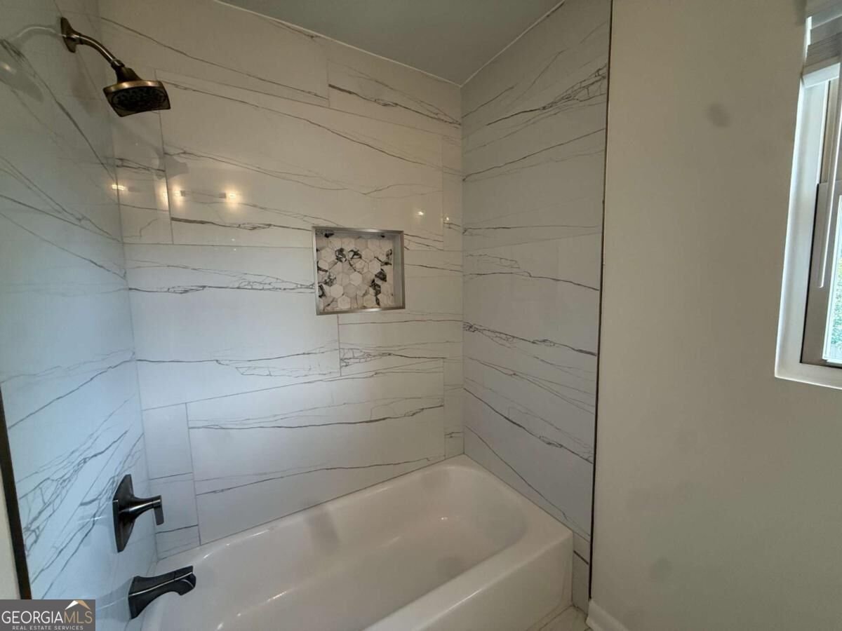 2241 Colleen Court Decatur - Photo 12